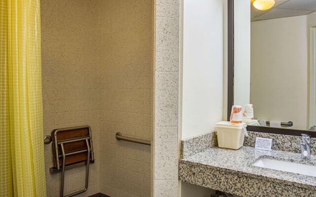 Quality Inn & Suites Clackamas – Portland