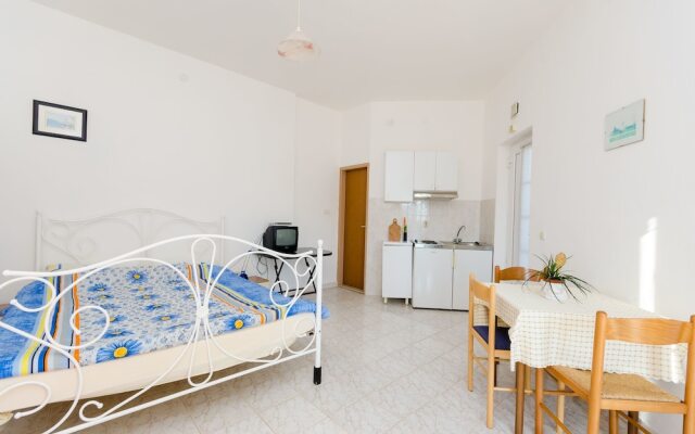Apartments Danilo
