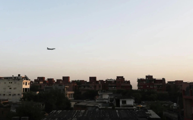 Oyo 19999 D M Residency