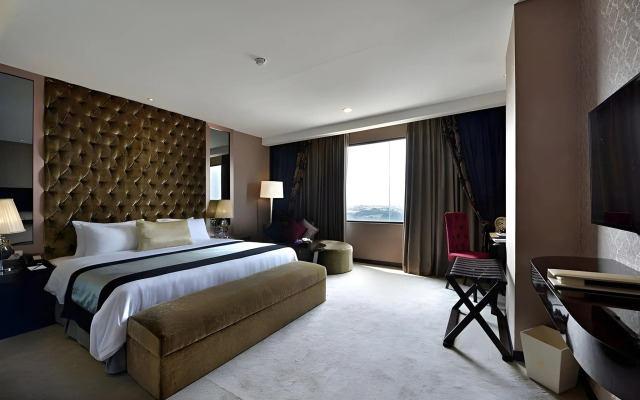 Amaroossa Grande Bekasi