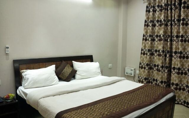 Maxfort Hospital Apartment