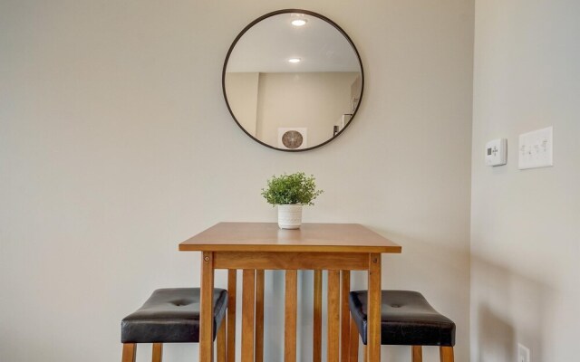 FRONTDESK Park 66 Flats Broad Ripple Indianapolis