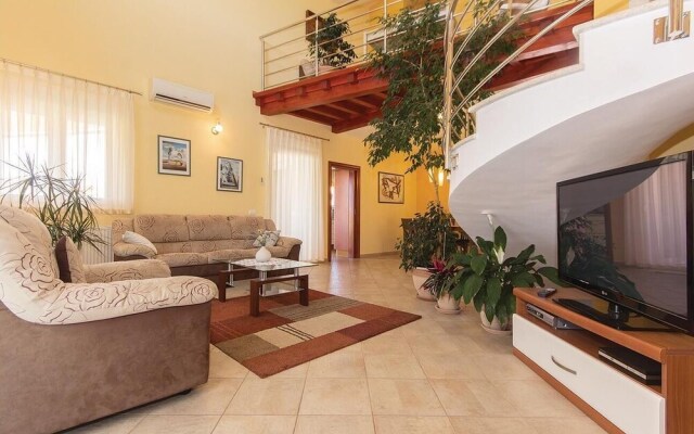Amazing Home in Pula With Wifi and 3 Bedrooms