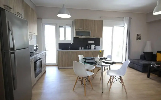 Penthouse lux Flat With 2 bd Next to Larissis