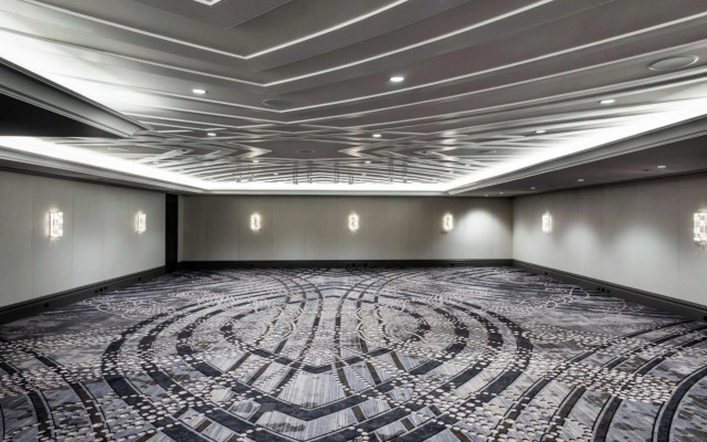 LondonHouse Chicago, Curio Collection by Hilton