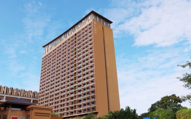 Mangrove Tree Resort World Sanya Bay (Coconut Grove Hotel)