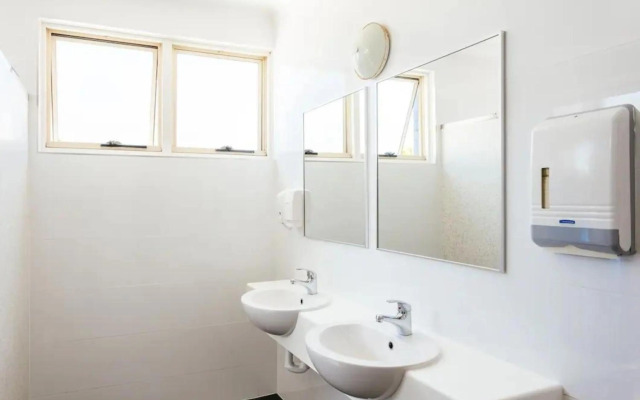 Six Degrees Boutique Hotel