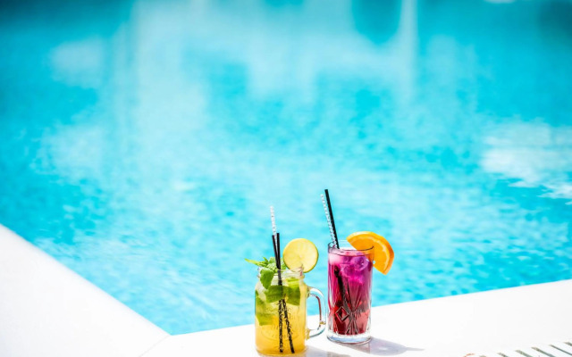Lagaria Hotel & Apartments