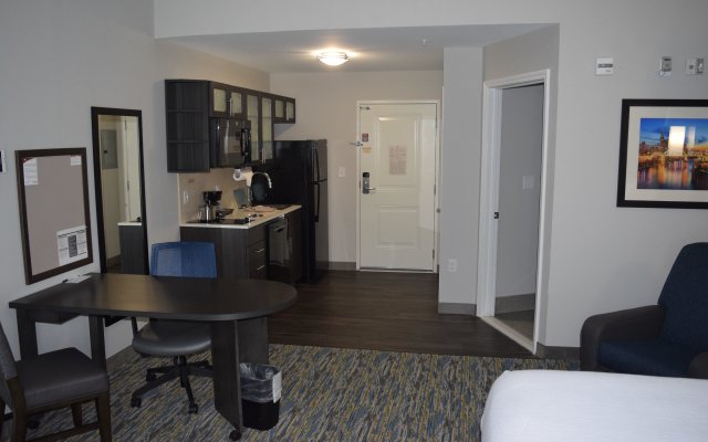 Candlewood Suites Nashville - Metro Center, an IHG Hotel