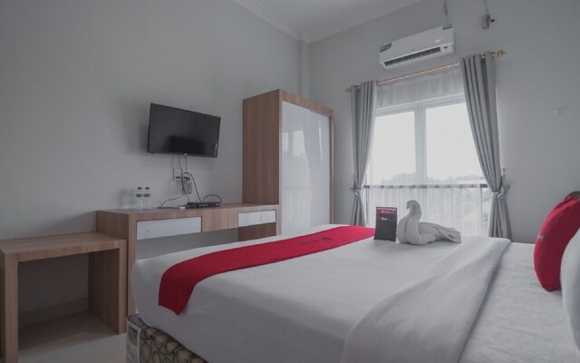 Elton Guest House By RedDoorz