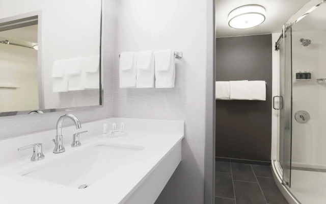 Courtyard by Marriott Tucson Airport