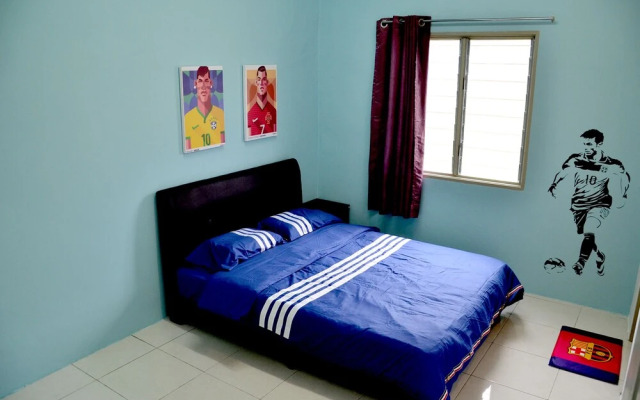 The Woodz Homestay - 2 Storey House