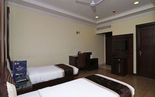 OYO 12532 Imperial Inn