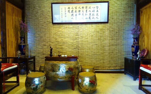 Dali Ting Ongoing Inn