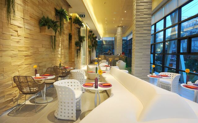 Mode Sathorn Hotel