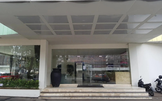 N3 Hotel Zainul Arifin