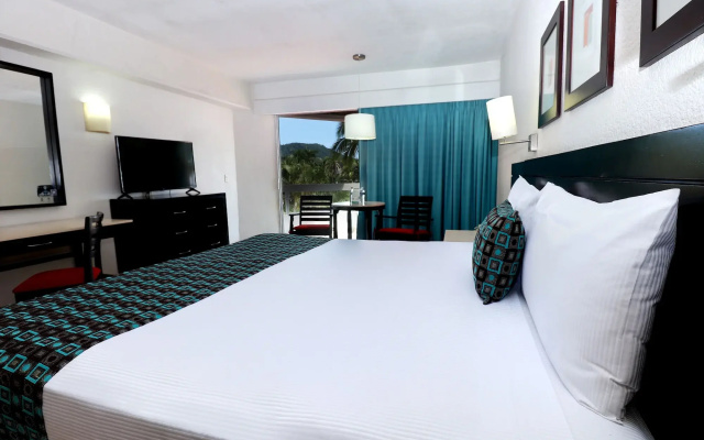 Krystal Ixtapa All Inclusive