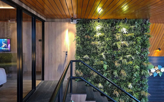 Villa 4-BR Klub Bunga No. 4 Batu Malang