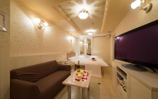 HOTEL THE i Adult only