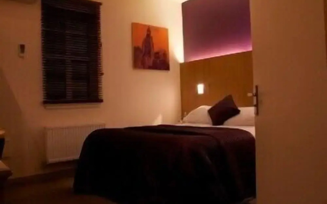 Rooms at 29 Bruce Street