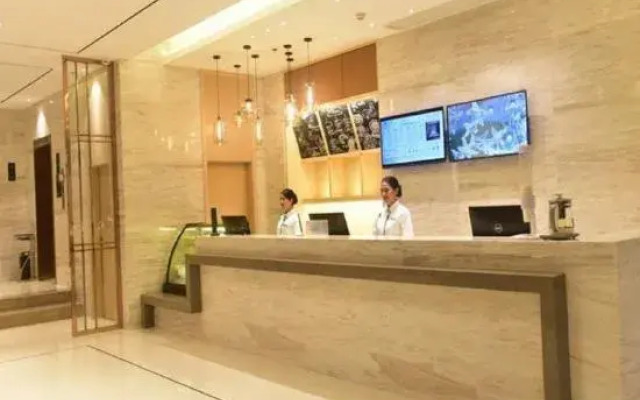 City Comfort Inn