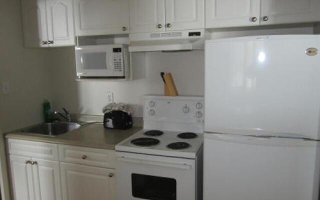 Kacee's Northern Suites