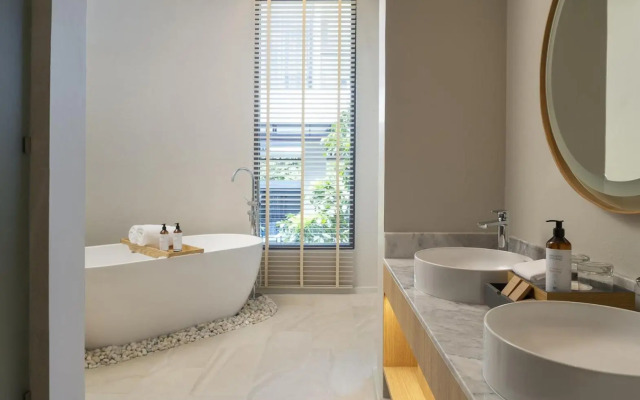 Mercure Rayong Lomtalay Villas & Resort