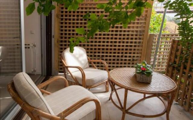 Homz Studios Faliro