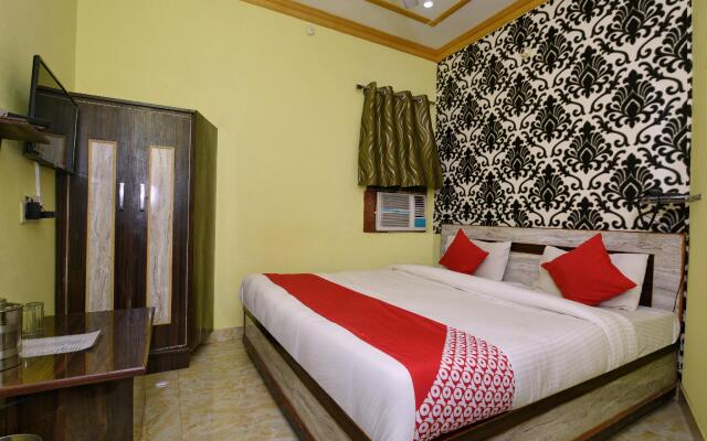 OYO 12193 Sandhya Hotel