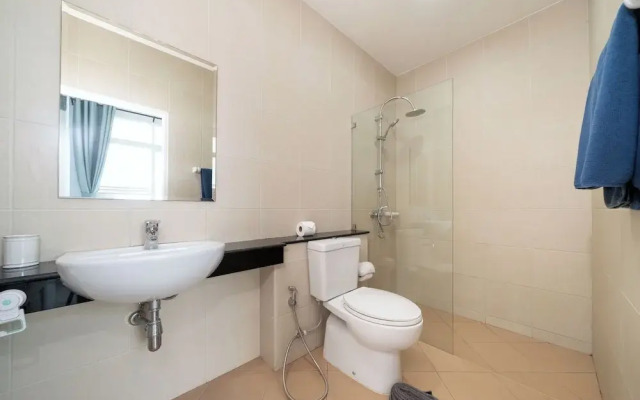 Elegant 3BR Pool Villa Sara near NaiHarn