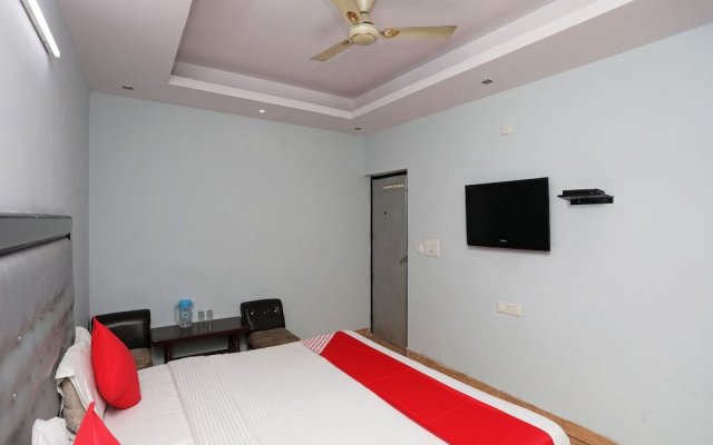 OYO 27884 Hotel 3bs House Dx