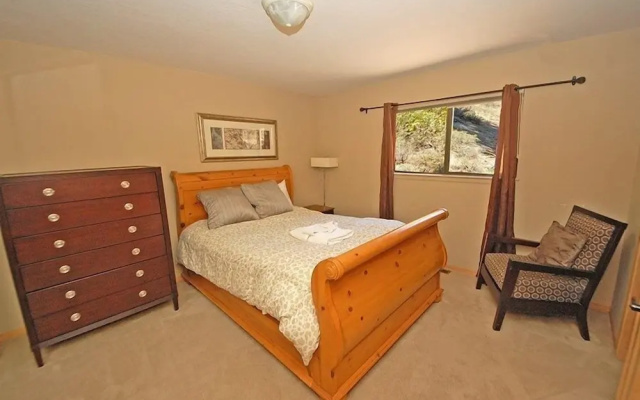 3513 Pony Express 3 Bedroom Home by RedAwning
