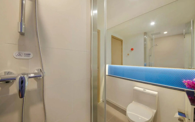 Holiday Inn Express Zhangjiagang East by IHG