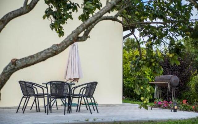 Viesu Nams Kāpsargi