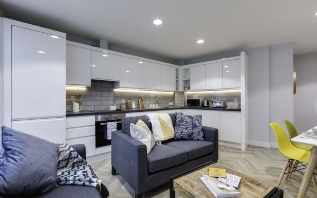 Eyre Square Galway Central Self Catering