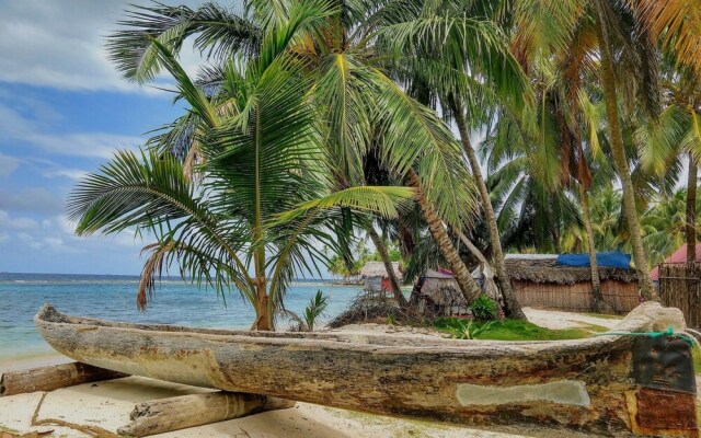 San Blas Private Oceanfront Cabin