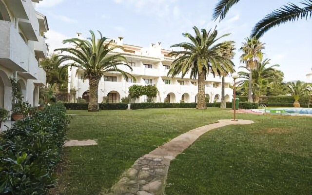 Apartamentos Playa Romana 3000