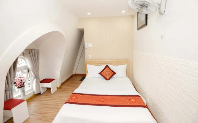 Co Hong Hotel DL - by BAY LUXURY