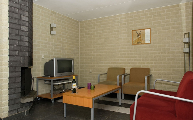 Detached Bungalow with Steam Shower near Vrachelse Heide