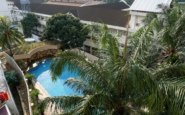 2BR with Pool View at Beverly Tower Apartment