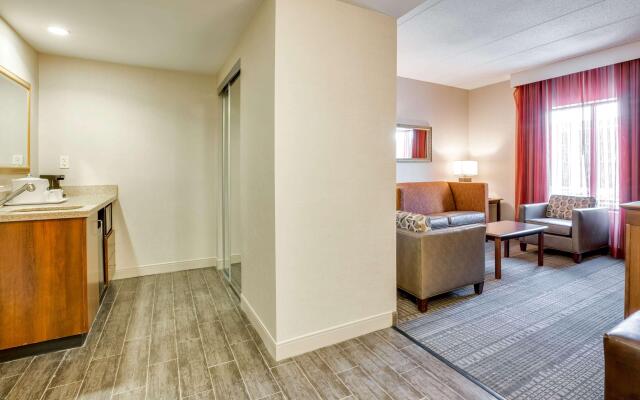 Hampton Inn Boston - Norwood