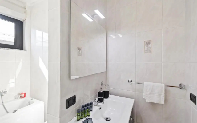 Bari Waterfront Apartment