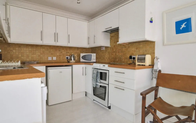 1 Bay View Court