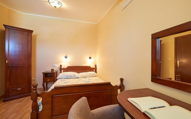 Hotel Laguna