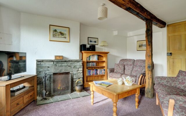 Modern Holiday Home With Lush Garden at Elterwater