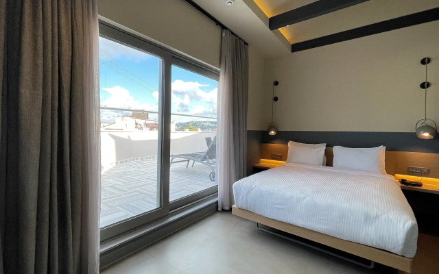 Nevv Bosphorus Hotel & Suites