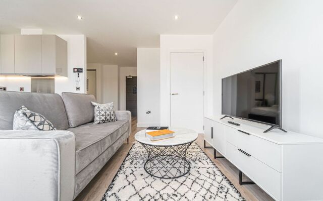 Seven Living Solihull - Broadoaks Studio