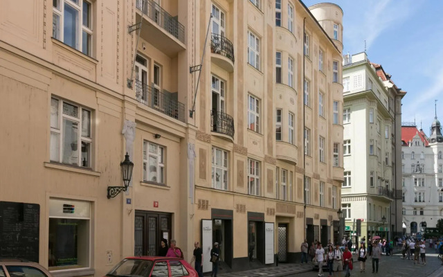 Old Town Residence by Little King
