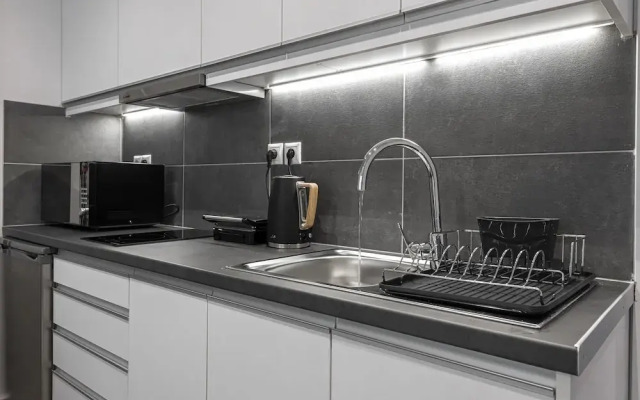 Phaedrus Living City Flat Loukianou