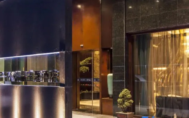 Xianju Perfect Designer Hotel (Shenxianju Bayberry Wuyue Square Branch)